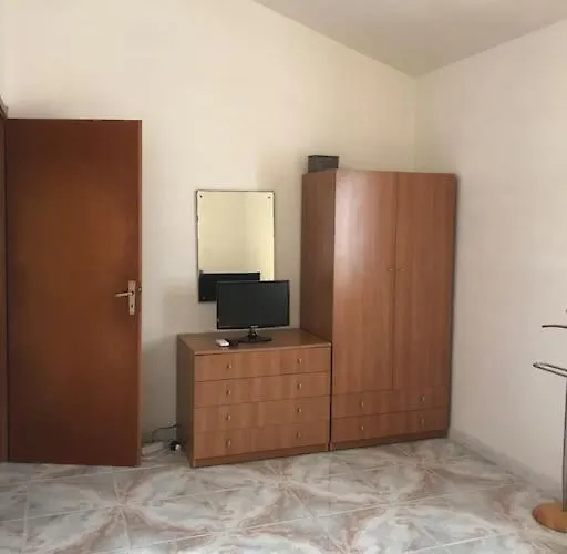 فيلة Vento Di Ponente House *